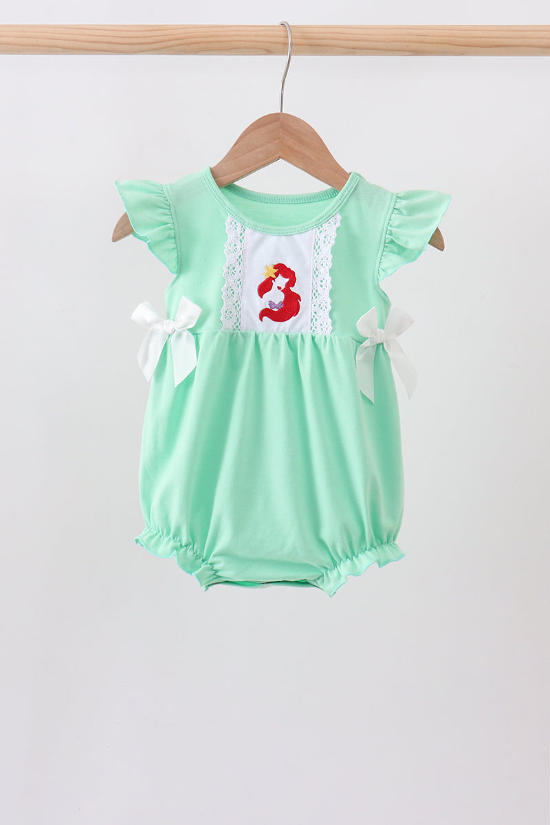 Green character embroidery ruffle bubble