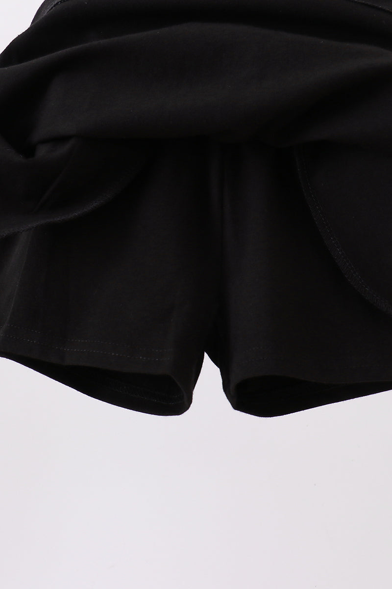 Black scallop hem bow skort